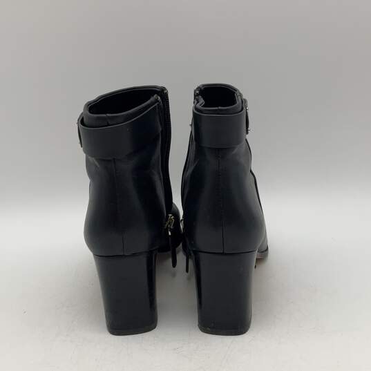 Womens Black Leather Almond Toe Side Zip Block Heel Ankle Boots Size 9.5 image number 4