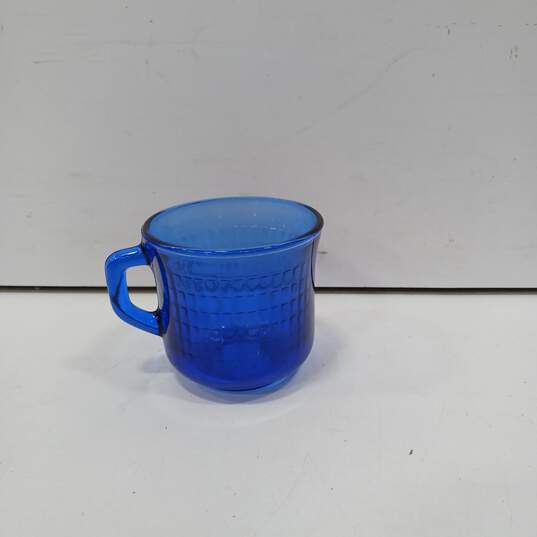Bundle of 5 Hazel Atlas Moderntone Cobalt Blue Depression Glass Saucers & 1 Mug image number 5