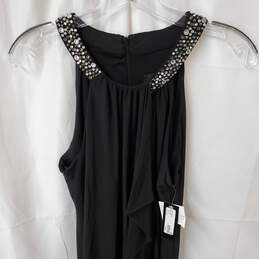 XSCAPE Formal Sleeveless Jewel Neck Dress in Women's Size 12 alternative image