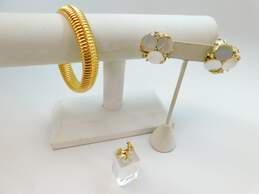 VTG Richelieu & Monet Goldtone Faux Pearl & Shell Clip Earrings & Omega Bracelet alternative image