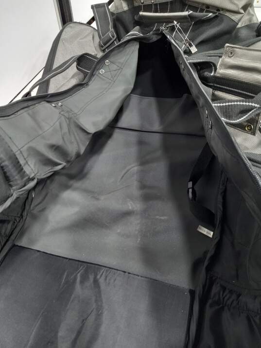 Black & Gray Datrek Luggage Suit Case image number 5