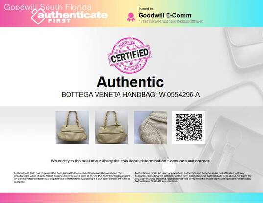 Authentic Bottega Veneta Womens Beige Leather Shoulder Handbag image number 2