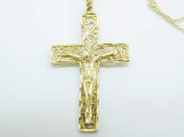 14K Yellow Gold Filigree Crucifix Pendant Necklace 3.0g alternative image