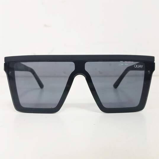 Quay Australia Hindsight Rubberized Black Sunglasses image number 1