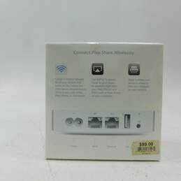Sealed Apple A1392 AirPort Express Wifi Router alternative image