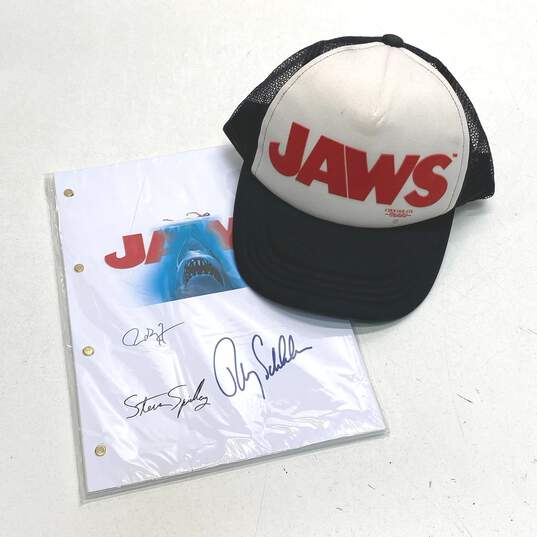 Lot of "Jaws" Collectibles image number 1