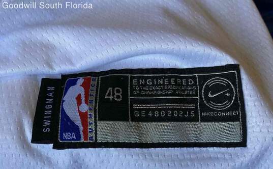 NBA Nike White Green Bucks Jersey #34 Antetokounmpo Size 48 image number 5