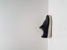 Gravity Defyer Black Sneaker Women's Size 6.5