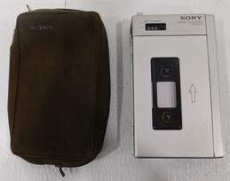 Sony TCM-600 Cassette-Corder Walkman Cassette Recorder Player P&R w/ Suede Case
