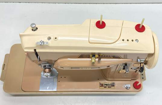 Singer Sewing Machine 403A With Case image number 7