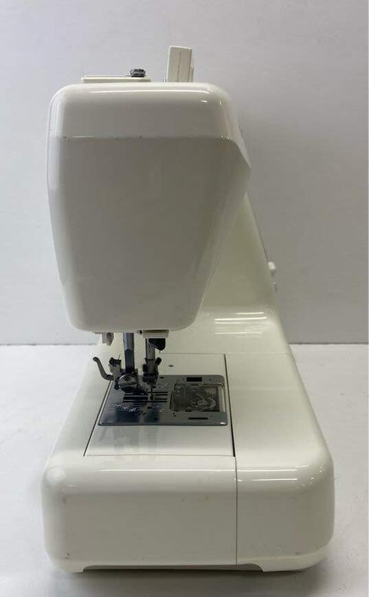 Kenmore 18330990 Sewing Machine image number 5
