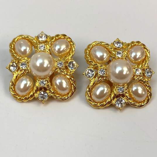 Designer Joan Rivers Gold-Tone Faux Pearl Filigree Design Clip Earrings image number 2