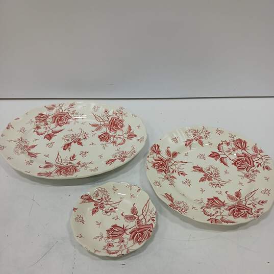 J&G Meakin Heirloom Roses Plate set image number 4