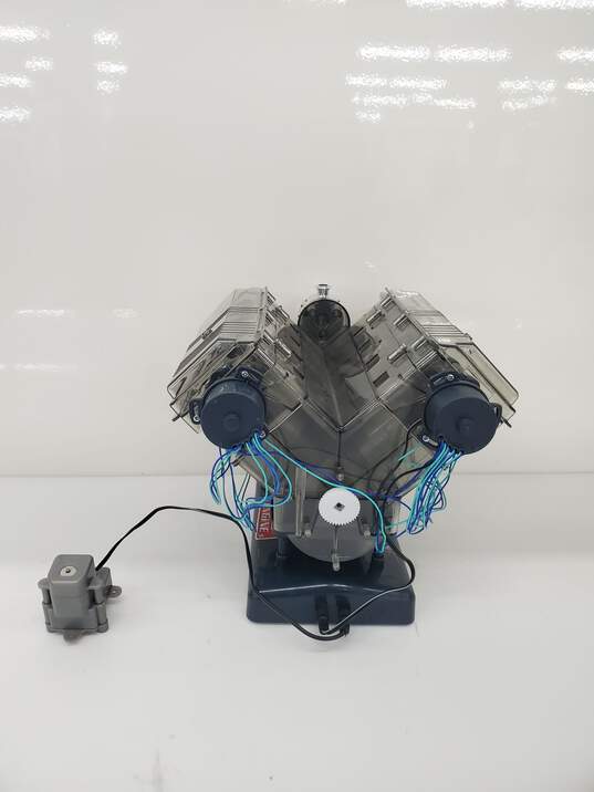 Toy Visible V8 Internal Combustion Ohc Engine Untested image number 2