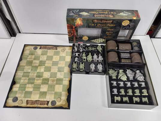 Pirates of the Caribbean Dead Man's Chest 3 in 1 Pirate Board Game(s) IOB image number 2