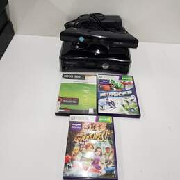 Xbox 360 S 250GB Console Bundle W/ Kinect