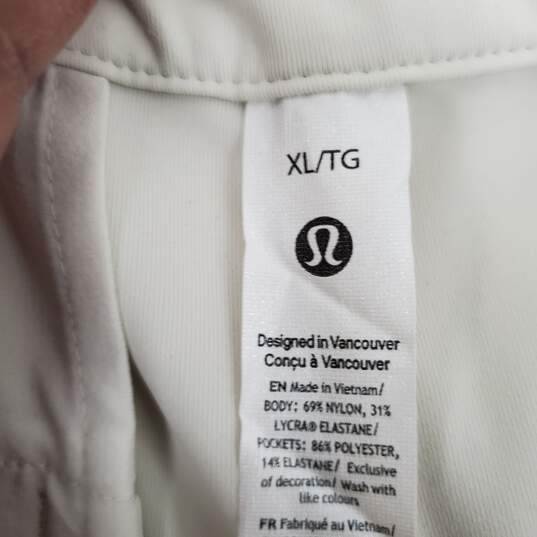 Lululemon Athletica WM's Relax Fit Ivory Training Jogger w Drawstring Size XL image number 3