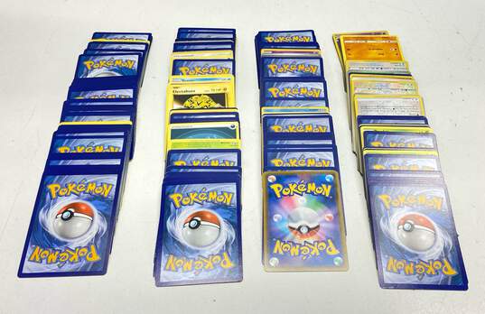 Assorted Pokémon TCG Common, Uncommon and Rare Trading Cards (600 Plus Cards) image number 4