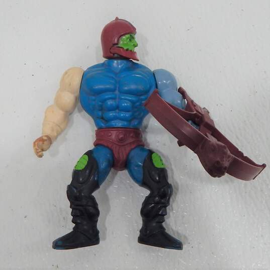 VNTG He-Man/Masters of the Universe Battle Cat and Trap Jaw Action Figures (2) image number 2