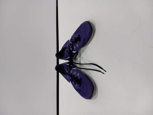 Men's Purple Rox Running Shoes Size 9.5 image number 2