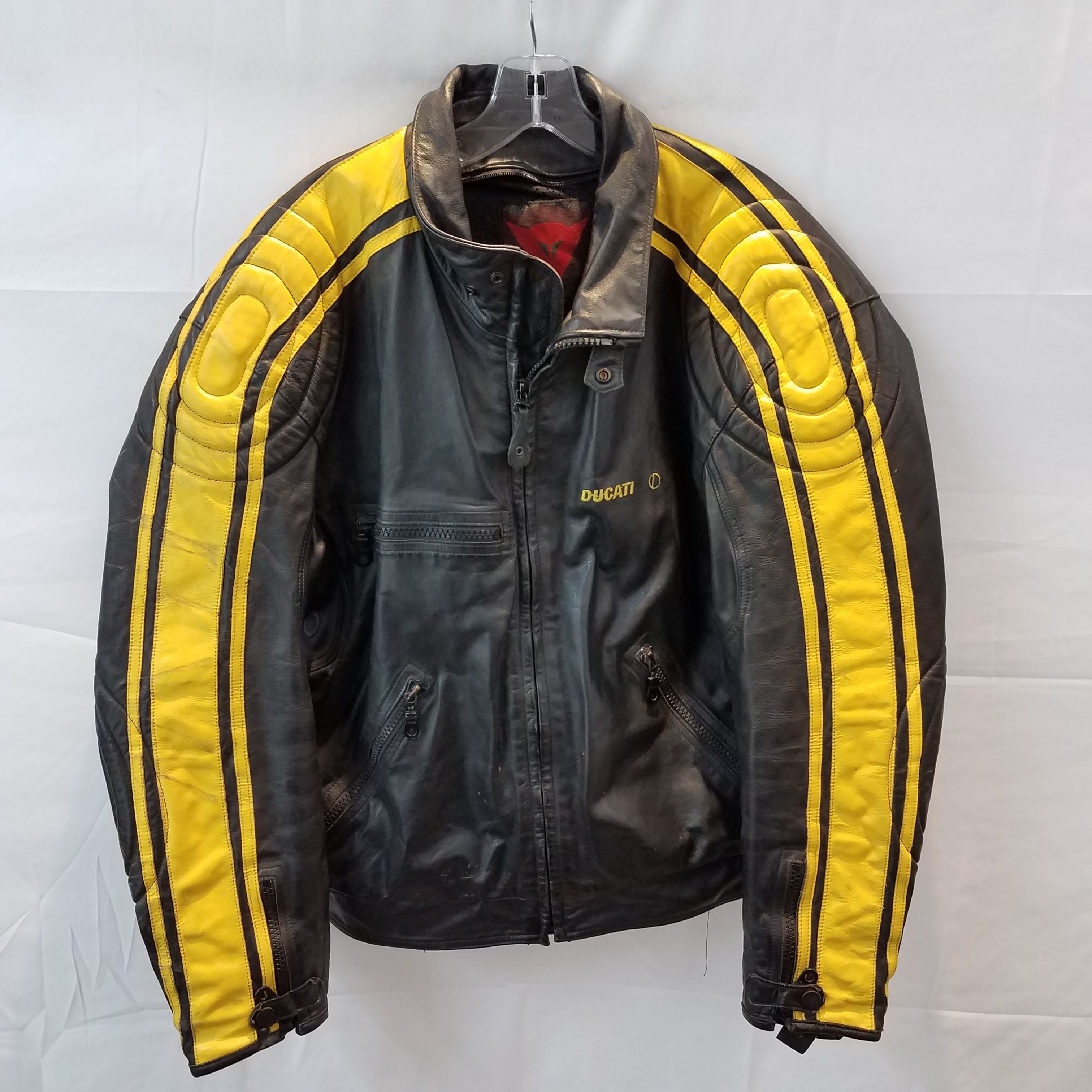 Tour C4 - Fabric jacket | Motorcycle wear | apparel Ducati