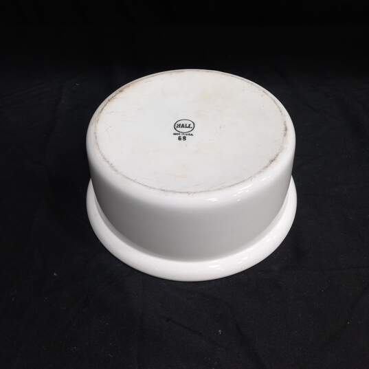 Vintage Hall Round Ceramic Baking Dish w/Gold Lid image number 3