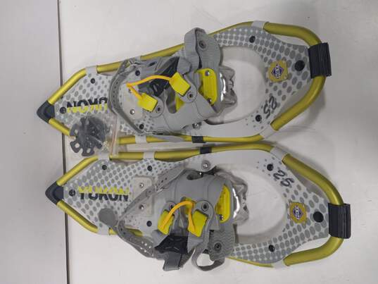 Yukon Yellow/Gray 8x25 Snow Shoes W/ Carry Bag image number 3