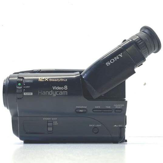 Sony Handycam CCD-TR82 Video8 Camcorder (For Parts or Repair) image number 4