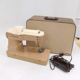 Singer 403A Slant-O-Matic Heavy Duty Sewing Machine W/ Pedal & Case alternative image