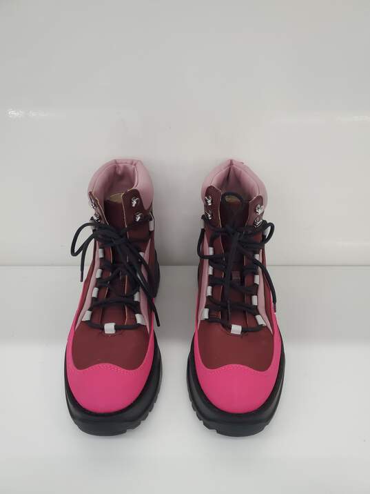 MICHAEL KORS Dupree Hiker Boots Size-8.5 New image number 1