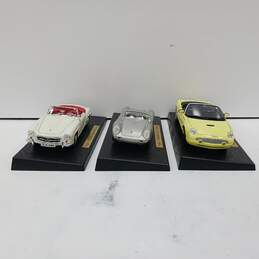 Bundle of 3 Assorted Maisto Special Edition 1:18 Scale Diecast Model Cars IOB alternative image