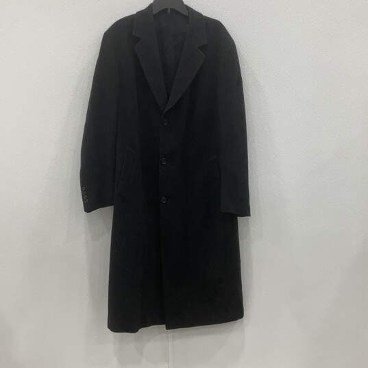 Mens Black Long Sleeve Pockets Button Front Long Trench Coat Size 44 image number 1