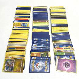 Assorted Pokémon TCG Common, Uncommon and Rare Trading Cards (600 Plus Cards)