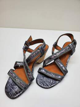 Gentle Souls Women's Singback Sandal With 2.5" Heel Size 38