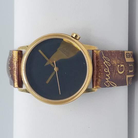 Guess By Georges Marciano Vintage 1994 Gold Tone With Embossed Band Watch image number 6