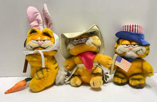 Dakin UFS Garfield Assorted Plush Toys Bundle of 3 image number 1