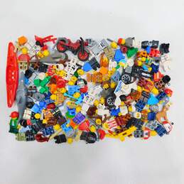 8.8 Oz. LEGO Miscellaneous Minifigures Bulk Lot