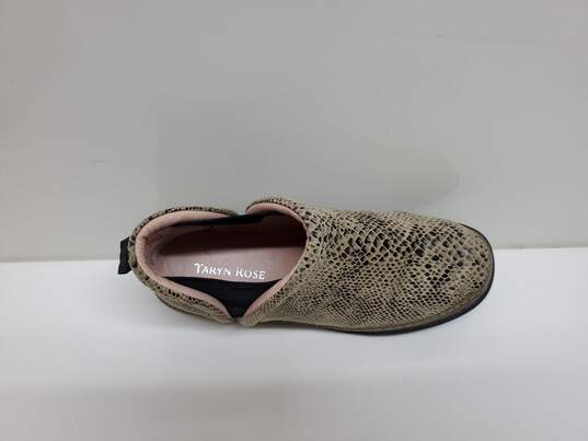 Taryn Rose Imitation Snakeskin Ankle Boots Women's Sz 7M image number 3