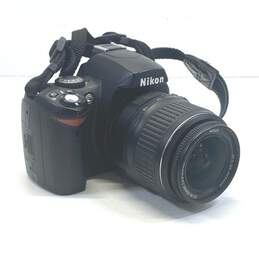 Nikon D40 6.1MP Digital SLR Camera with 18-55mm Lens