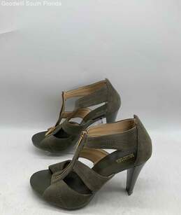 Michael Kors Womens Green Sandals Size 8.5