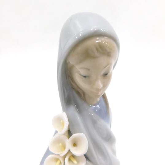 Lladro Porcelain Figurines Sailor #4810 w/ Rooster #4677 w/ Calla Lillies #4650 image number 5