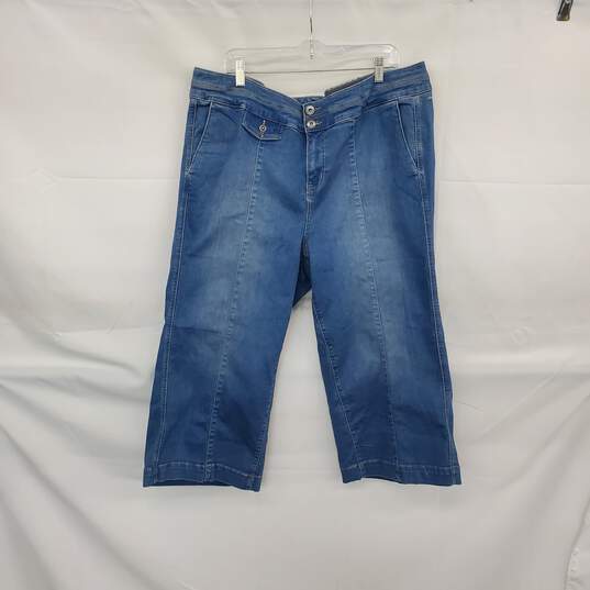 Torrid Blue Cotton Blend Crop High Rise Wide Leg Denim Capri WM Size 22 NWT image number 1