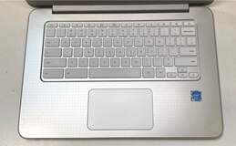 HP Chromebook 14-ak040wm White 14" Intel Celeron Chrome OS alternative image