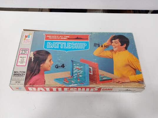 Battleship 1967 Board Game image number 1