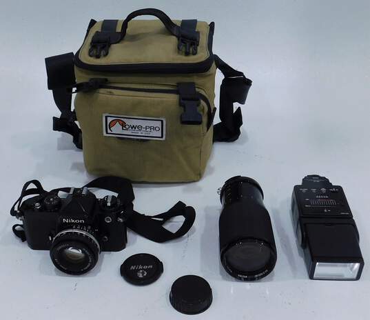 Nikon FE 35mm SLR Camera w/ Bag & Accessories image number 2