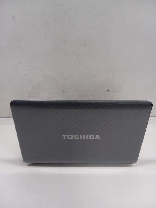 Toshiba Satellite Laptop Model L755-S5248 image number 4
