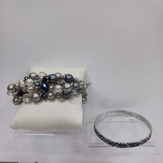 Lot of Faux Pearls, Rhinestones & Silver Tone Fashion Jewelry & Watch image number 5