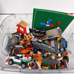 8.5lbs Lot of Assorted Lego Building Bricks alternative image