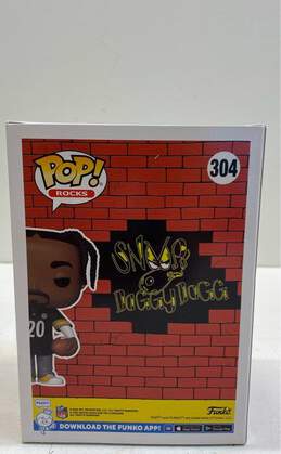 Funko Pop! Snoop Dogg #304 Limited Edition 15,000 Pieces alternative image