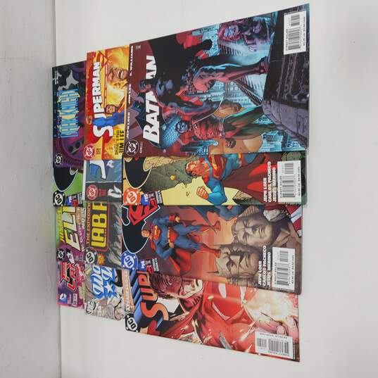 Lot of 15 DC Comic Books image number 2